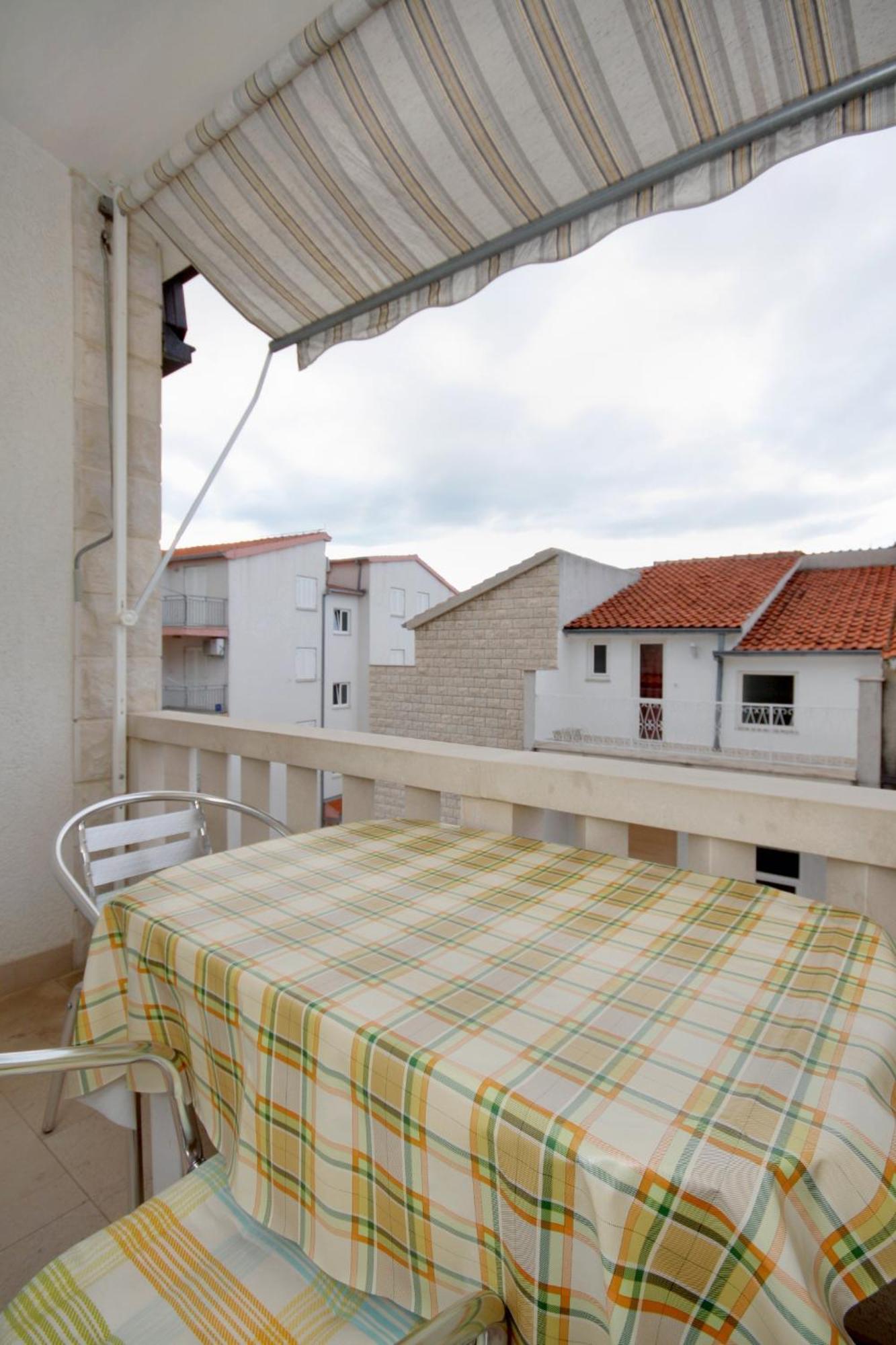 Apartments By The Sea Duce, Omis - 5973 Екстериор снимка