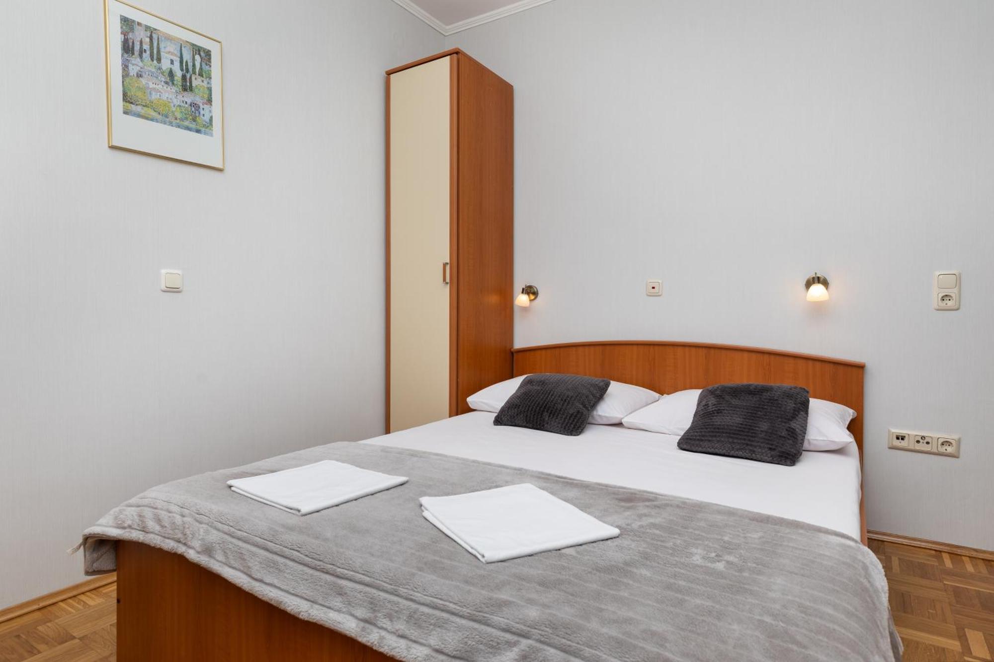 Apartments By The Sea Duce, Omis - 5973 Екстериор снимка