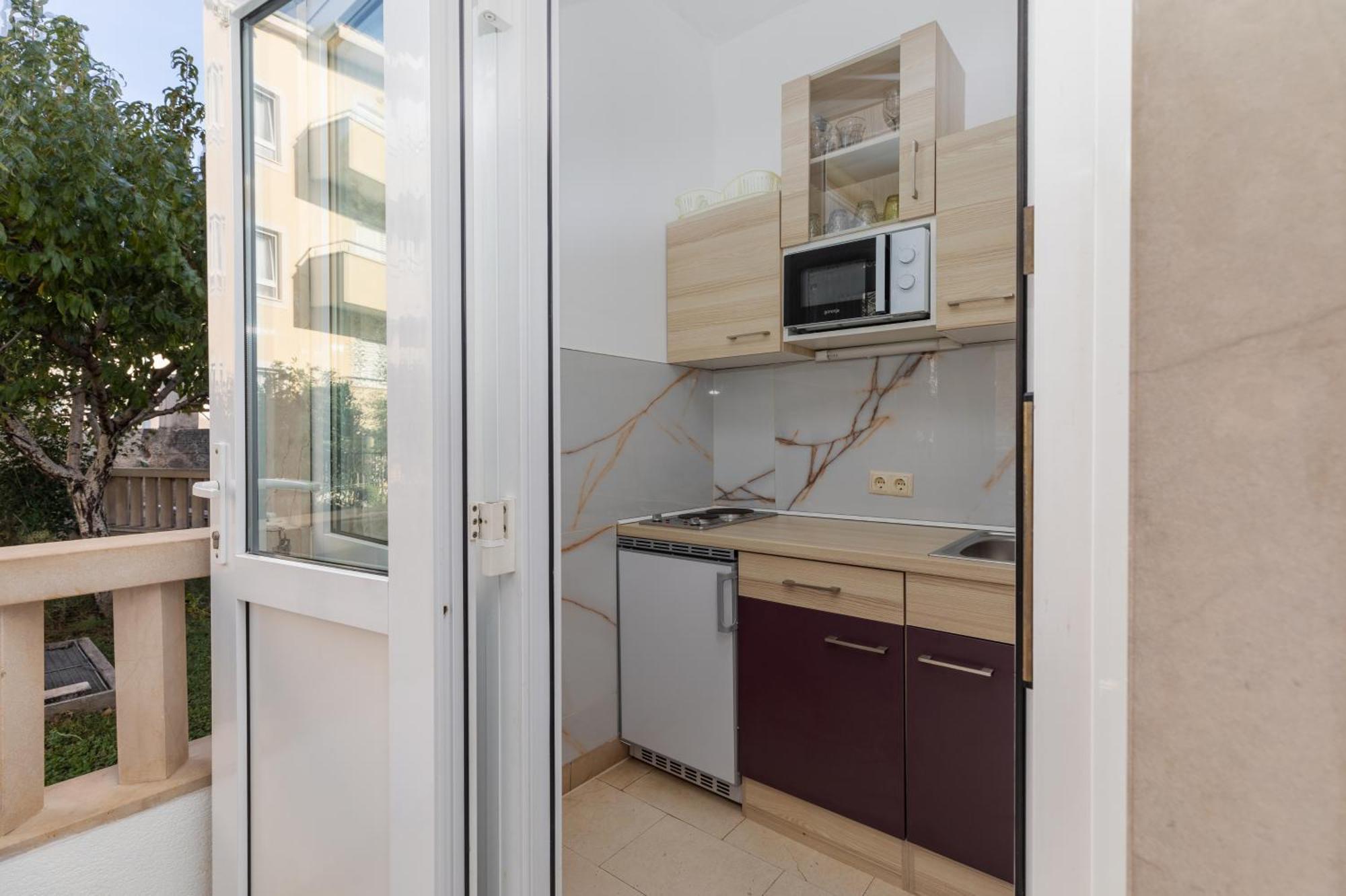 Apartments By The Sea Duce, Omis - 5973 Екстериор снимка
