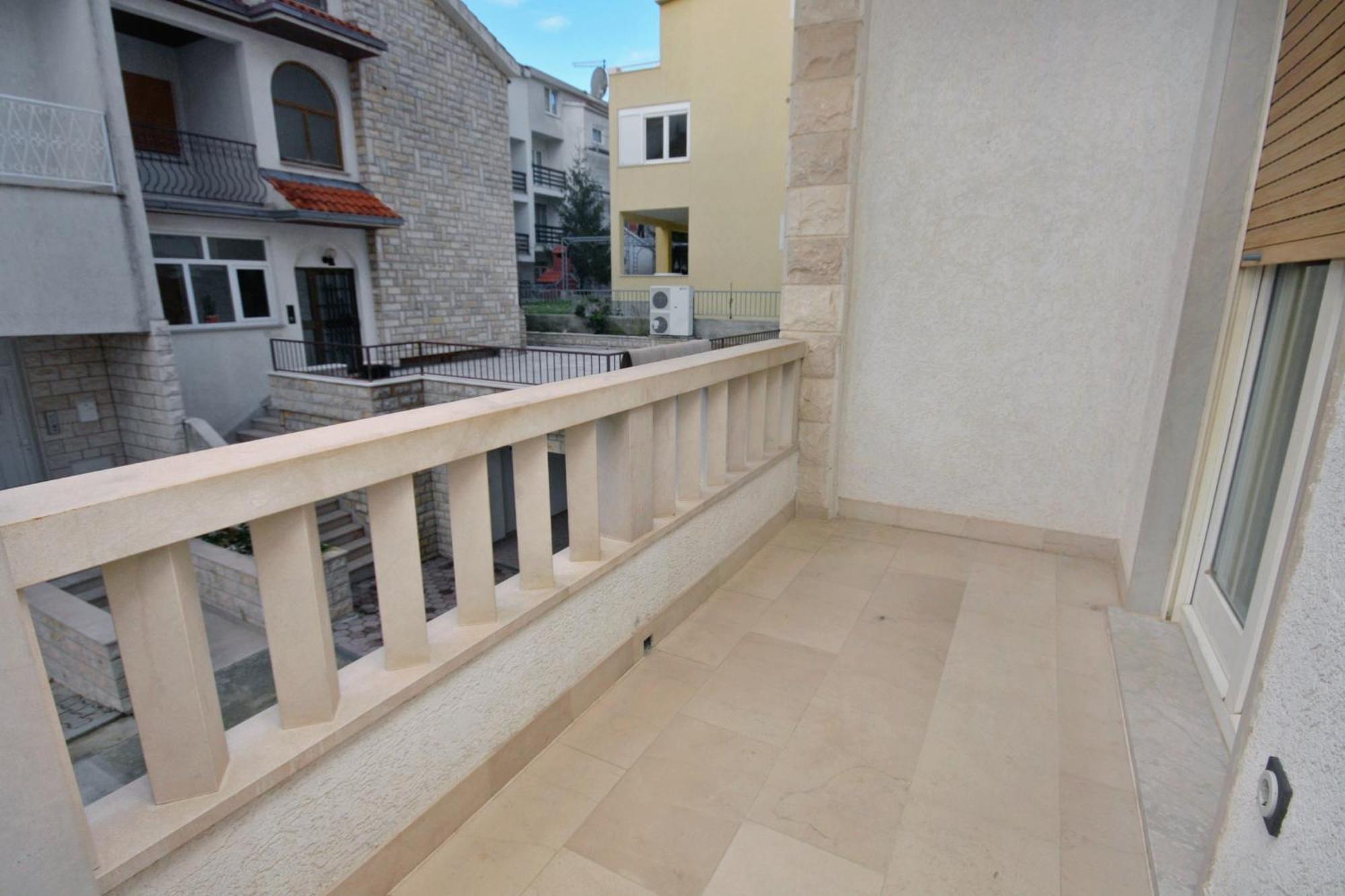 Apartments By The Sea Duce, Omis - 5973 Екстериор снимка