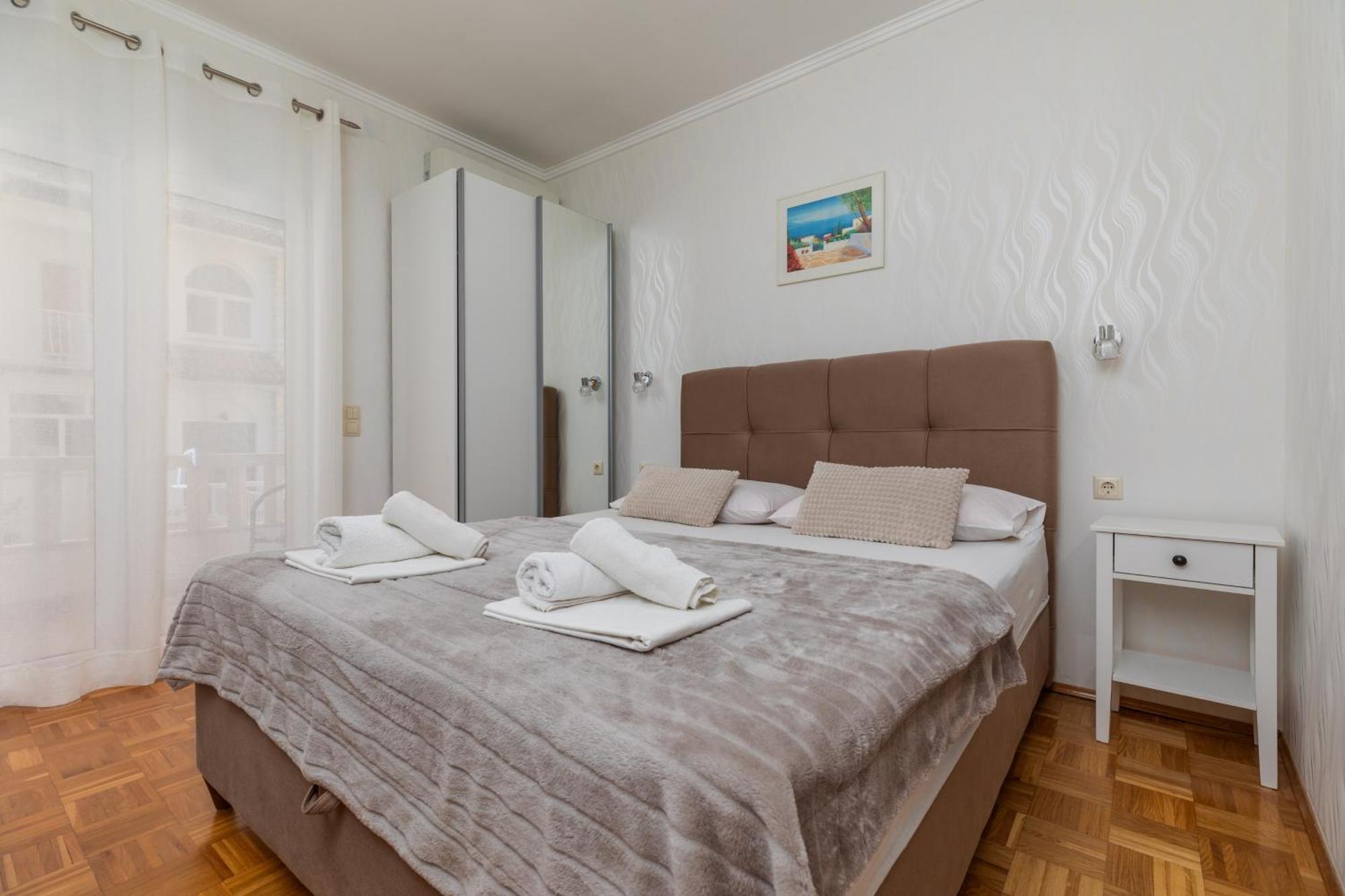 Apartments By The Sea Duce, Omis - 5973 Екстериор снимка