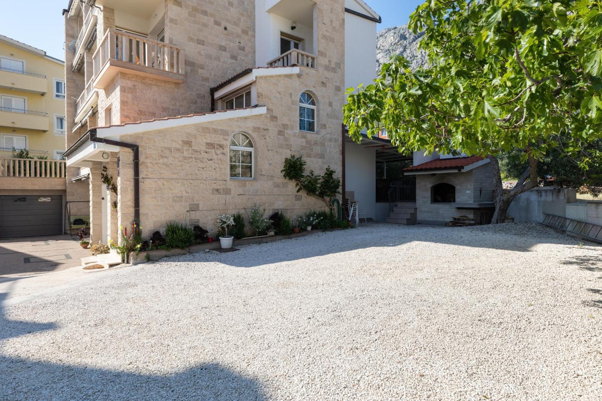Apartments By The Sea Duce, Omis - 5973 Екстериор снимка