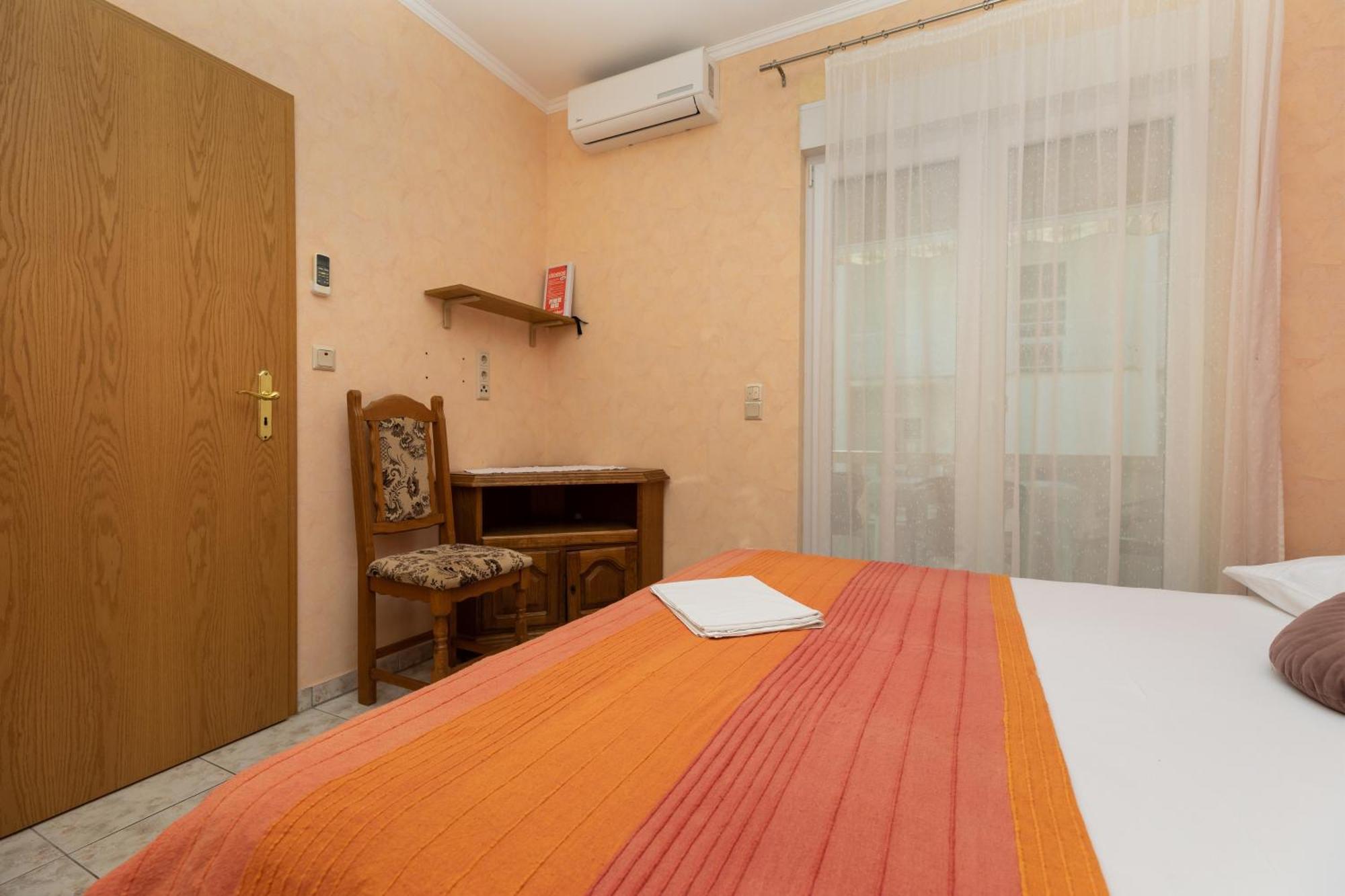 Apartments By The Sea Duce, Omis - 5973 Стая снимка